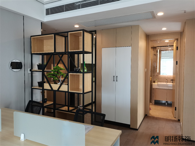 簡約風(fēng)辦公室裝修設(shè)計