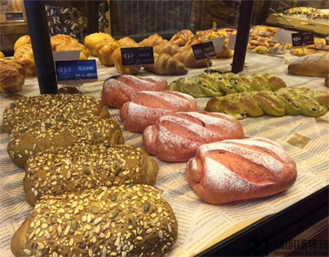 裝修一個蛋糕店需要花多少錢？